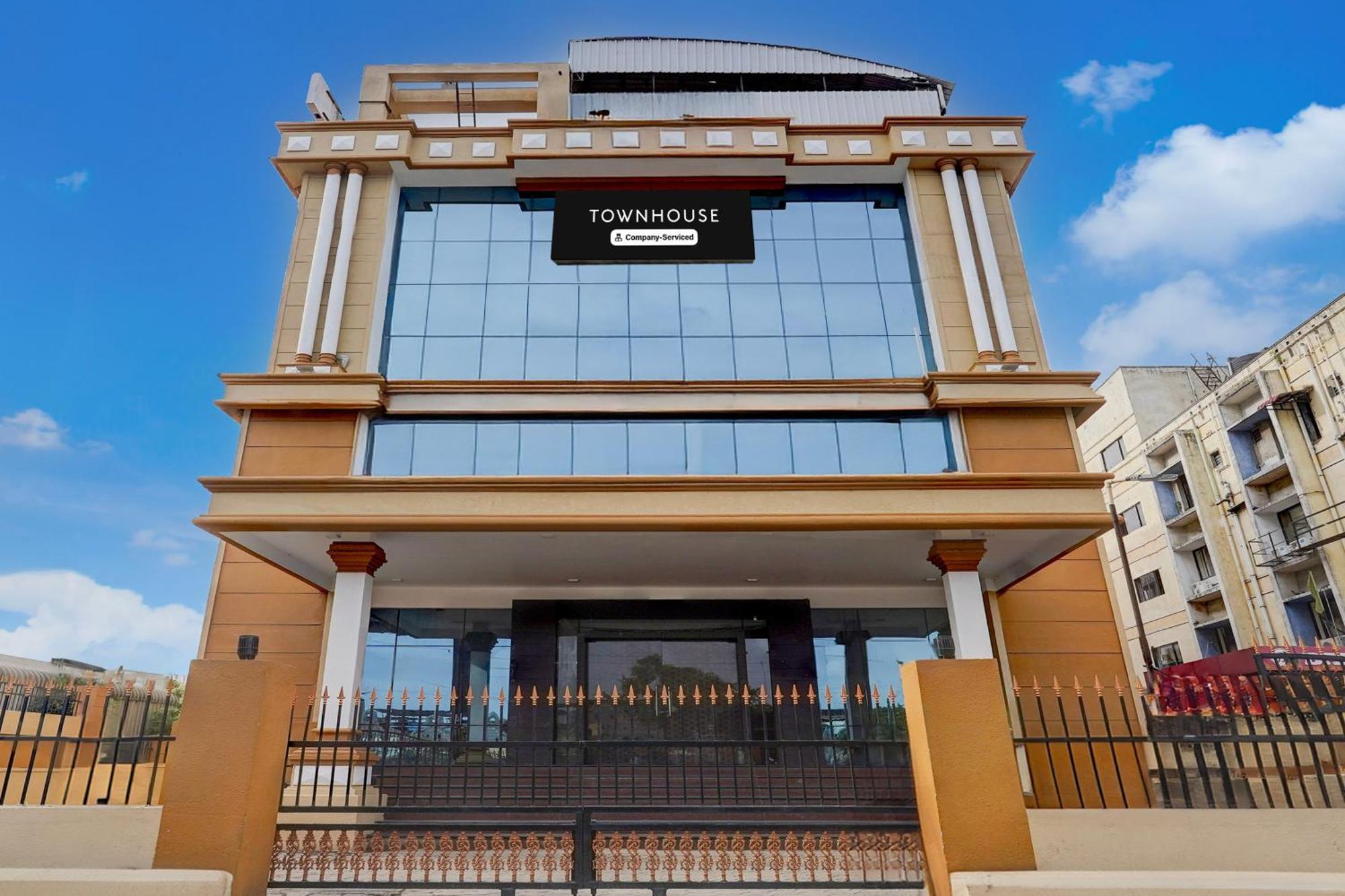 Hotel Super Townhouse Koyambedu Chennai Exterior foto