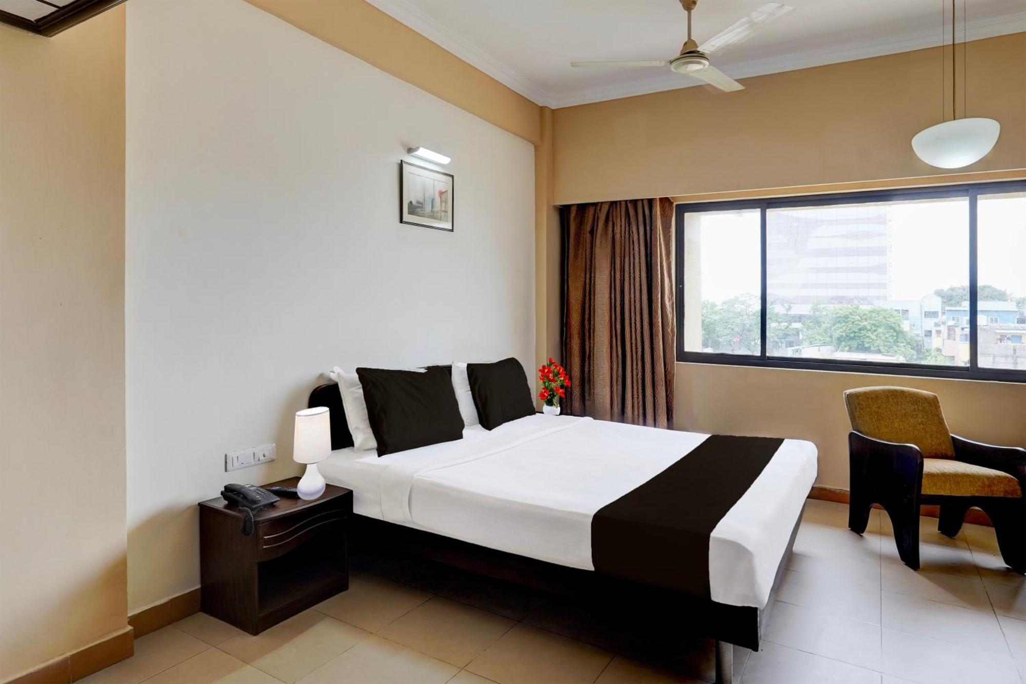 Hotel Super Townhouse Koyambedu Chennai Exterior foto