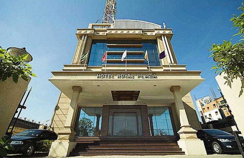Hotel Super Townhouse Koyambedu Chennai Exterior foto